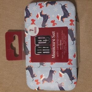 Dachshund Manicure Kit/Case